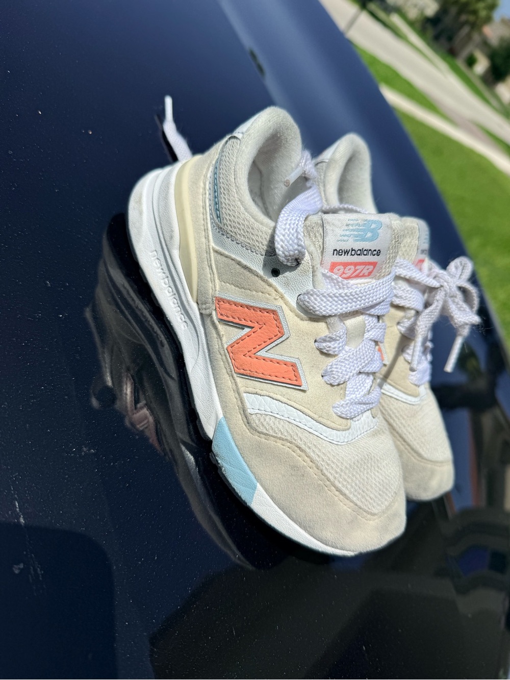 New Balance Kids Cream Sneakers with Coral and Light Blue Accents